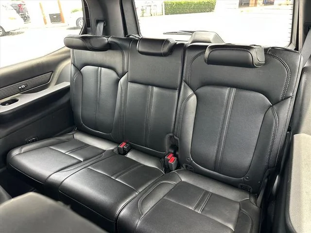 Used 2023 Black Jeep Base image 20
