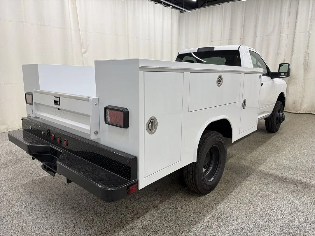 New 2026 Bright White Clear-Coat Exterior Paint RAM Tradesman image 8