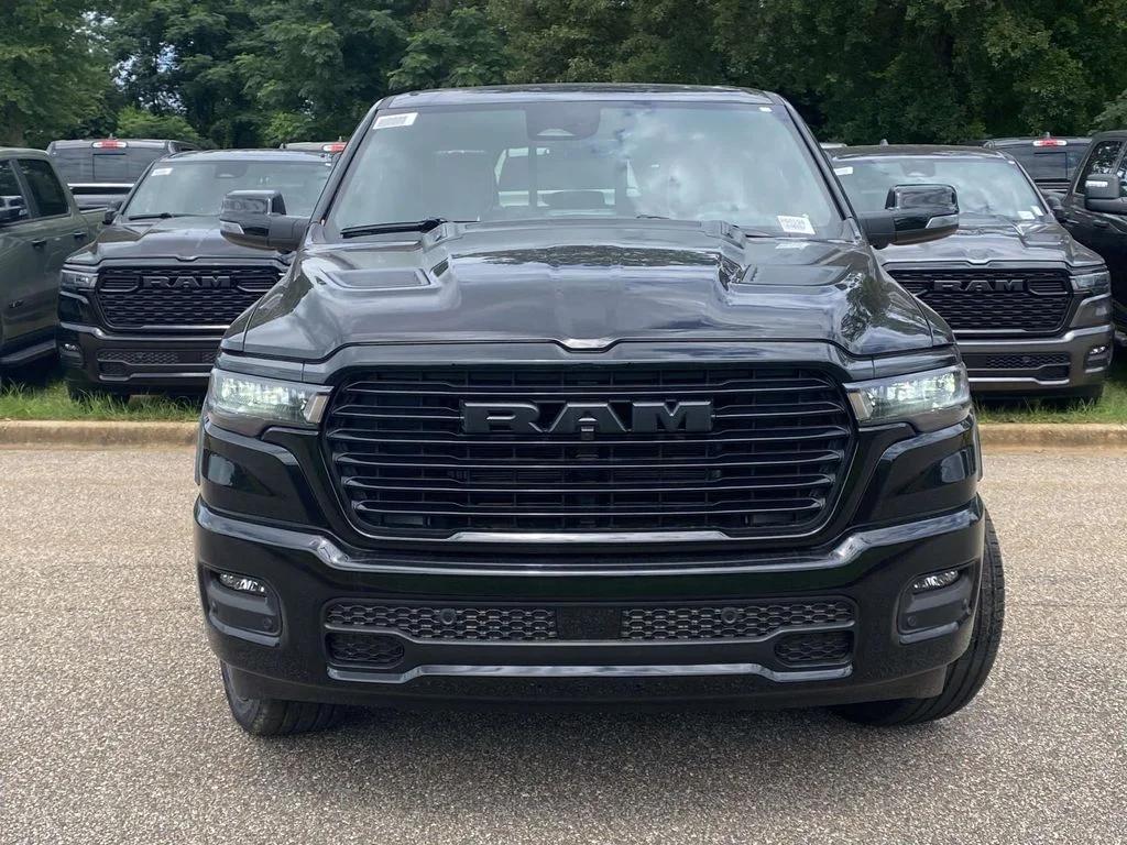 New 2026 Diamond Black Crystal Pearl-Coat Exterior Paint RAM Laramie image 2