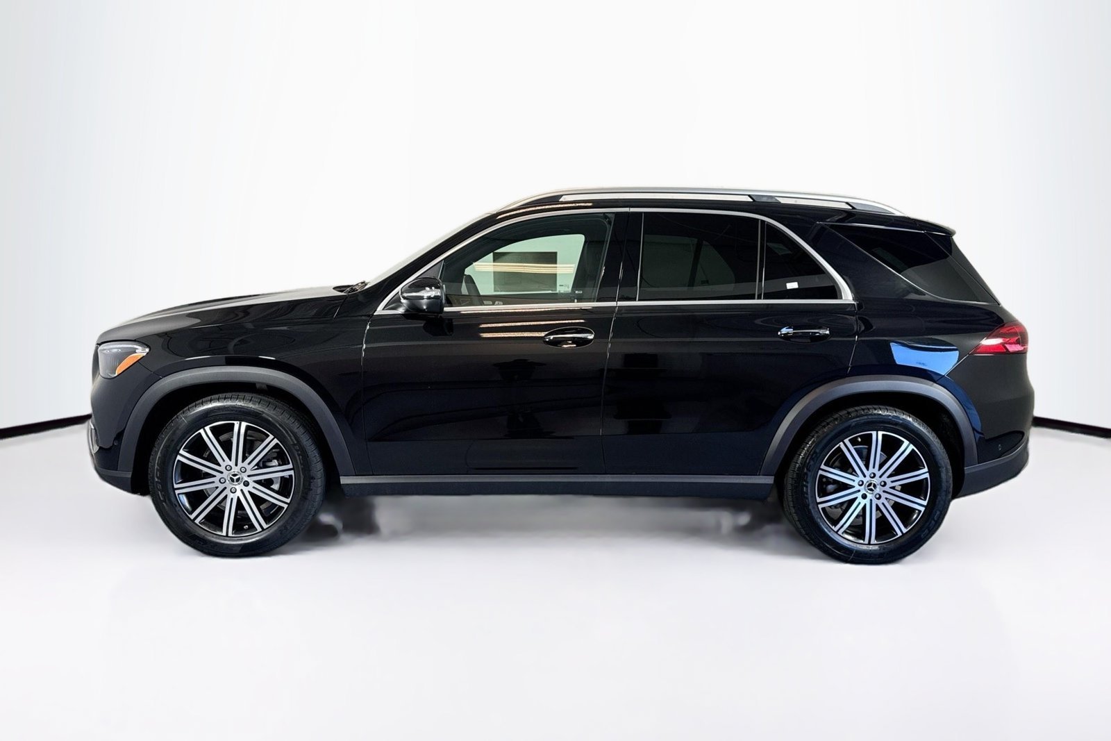 New 2026 Obsidian Black Metallic Mercedes-Benz GLE 350 image 8