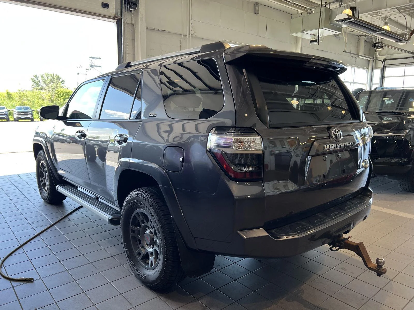 Used 2019 Gy Toyota SR5 image 5