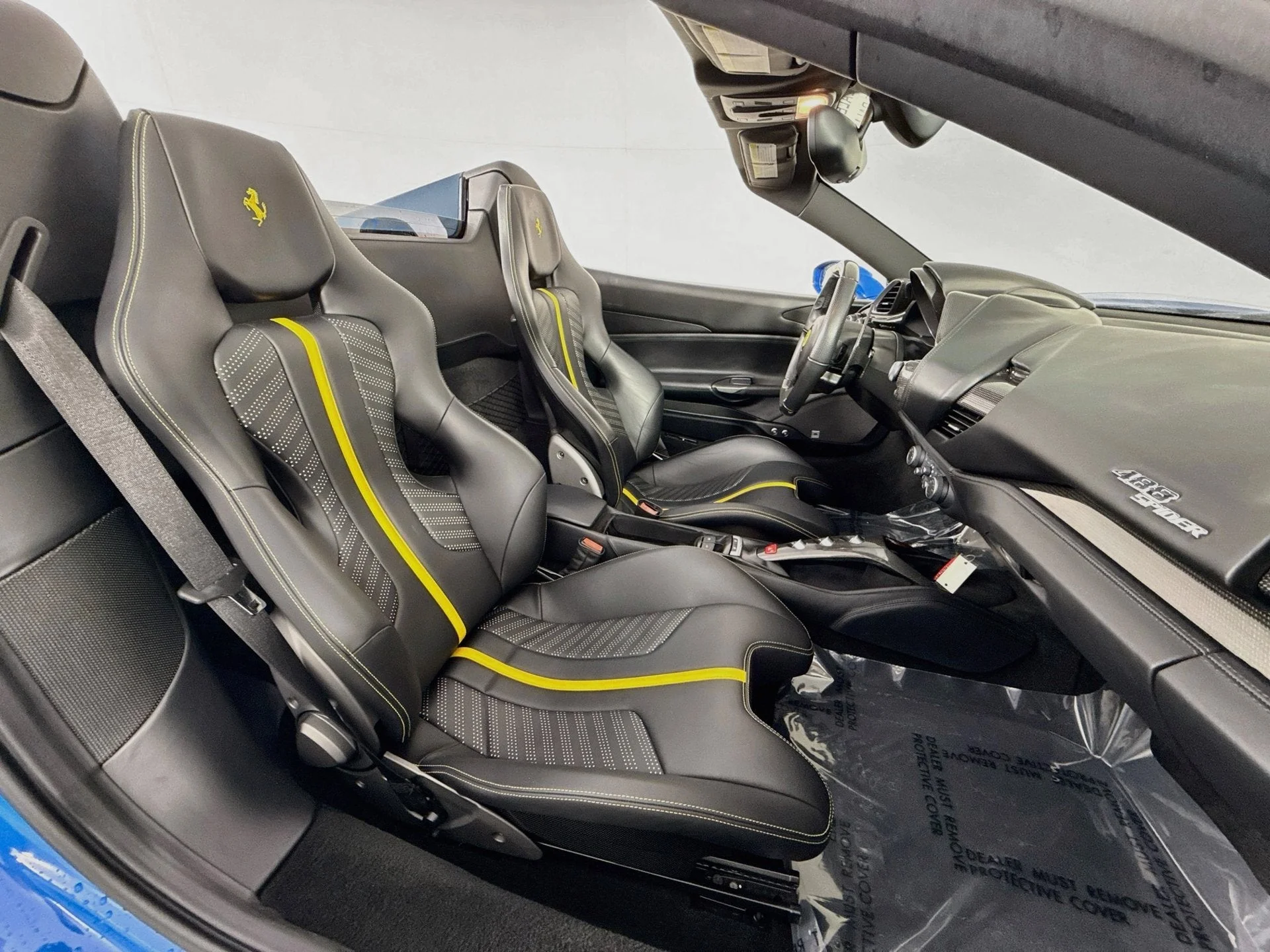 Certified Used 2017 Extra Sample Ferrari Base image 21