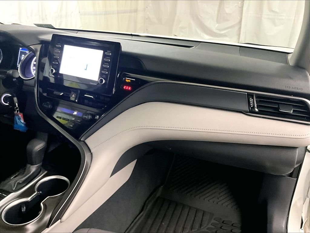 Used 2023 White Toyota LE image 13