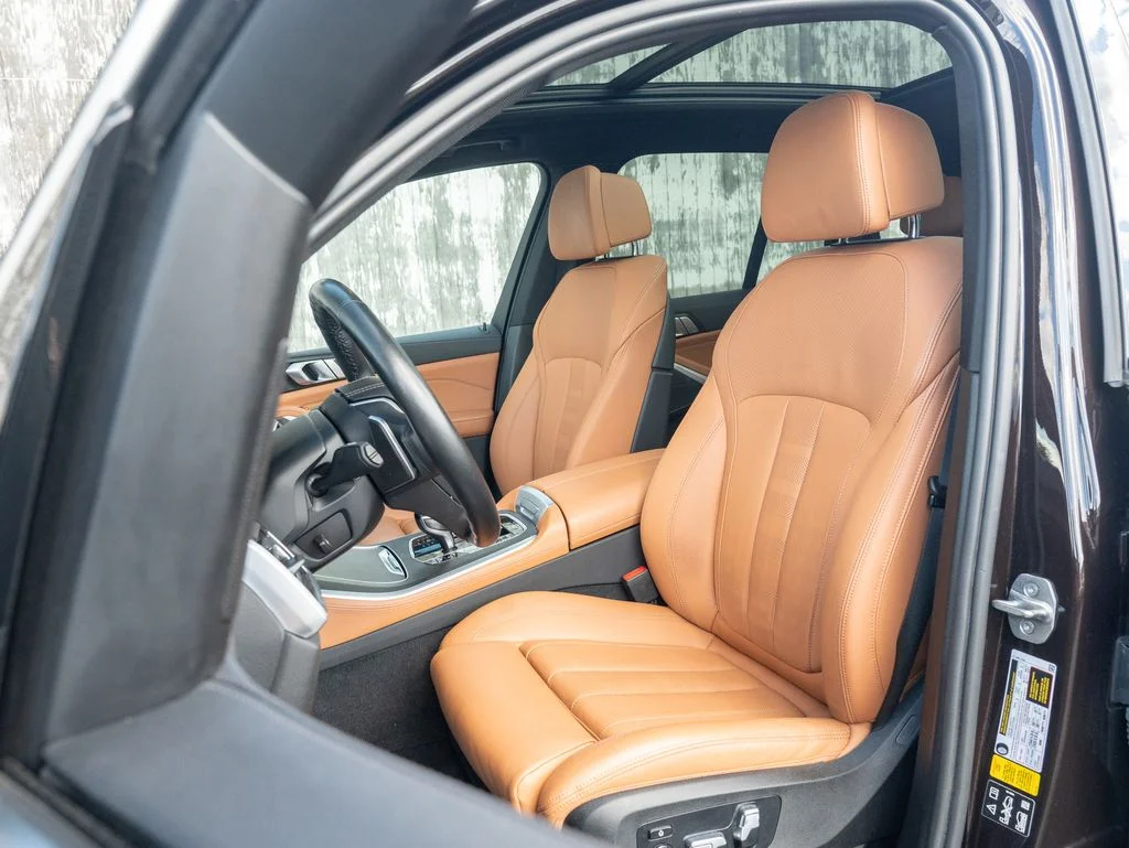 Used 2022 Brown BMW xDrive40i image 20