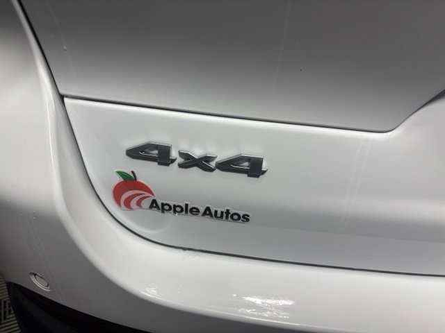 New 2026 White Jeep Laredo image 12