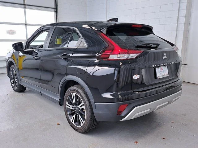 Used 2024 Black Mitsubishi SE image 7
