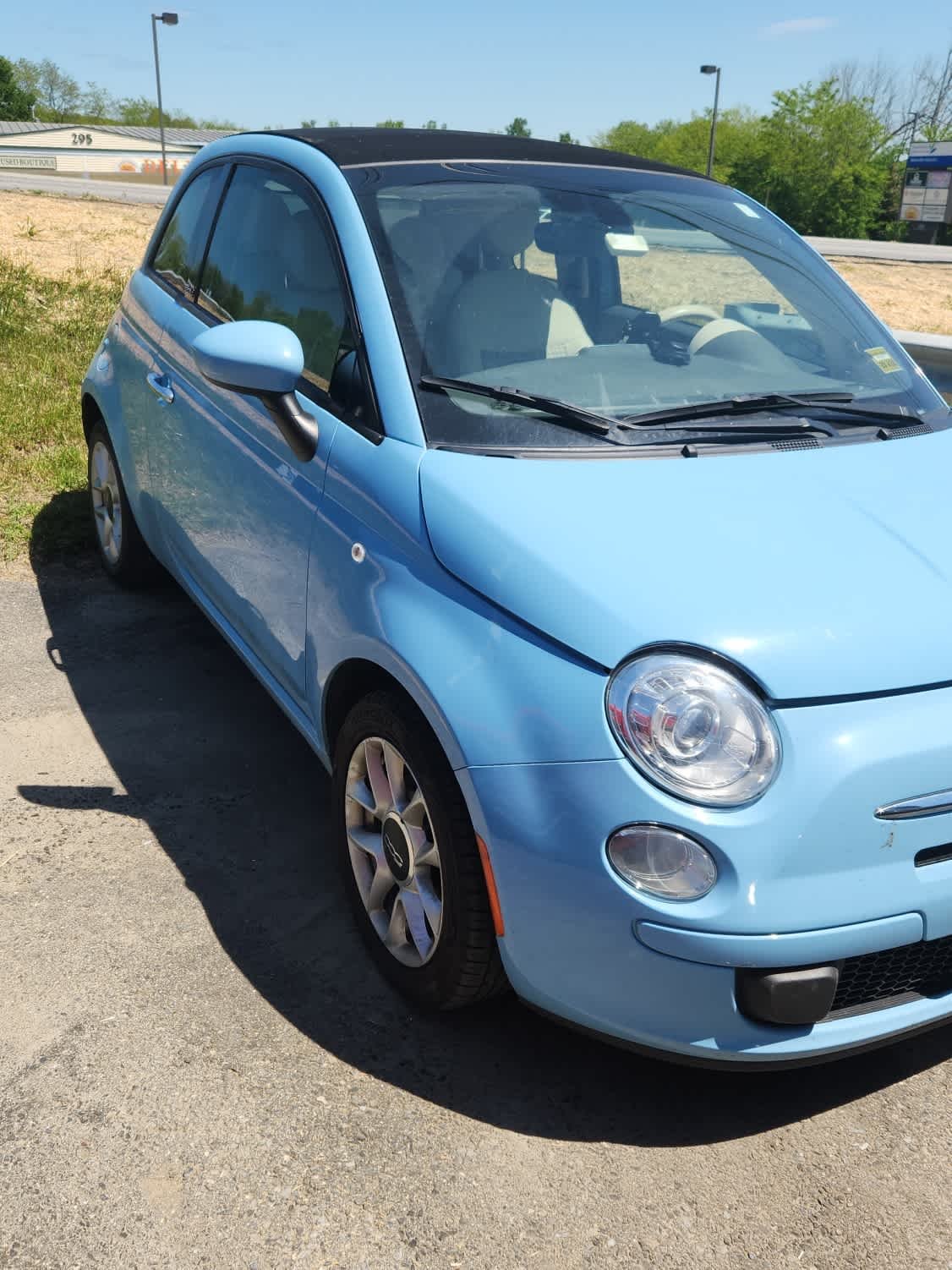 Used 2017 Celeste Blu (Retro Light Blue) FIAT Pop image 2