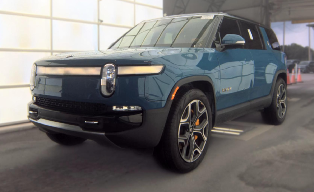 Used 2023 Blue Rivian Adventure Quad Motor Large Pack image 2