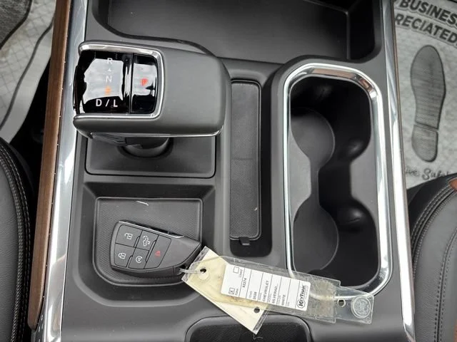 New 2026 Polar White Tricoat Chevrolet High Country image 43