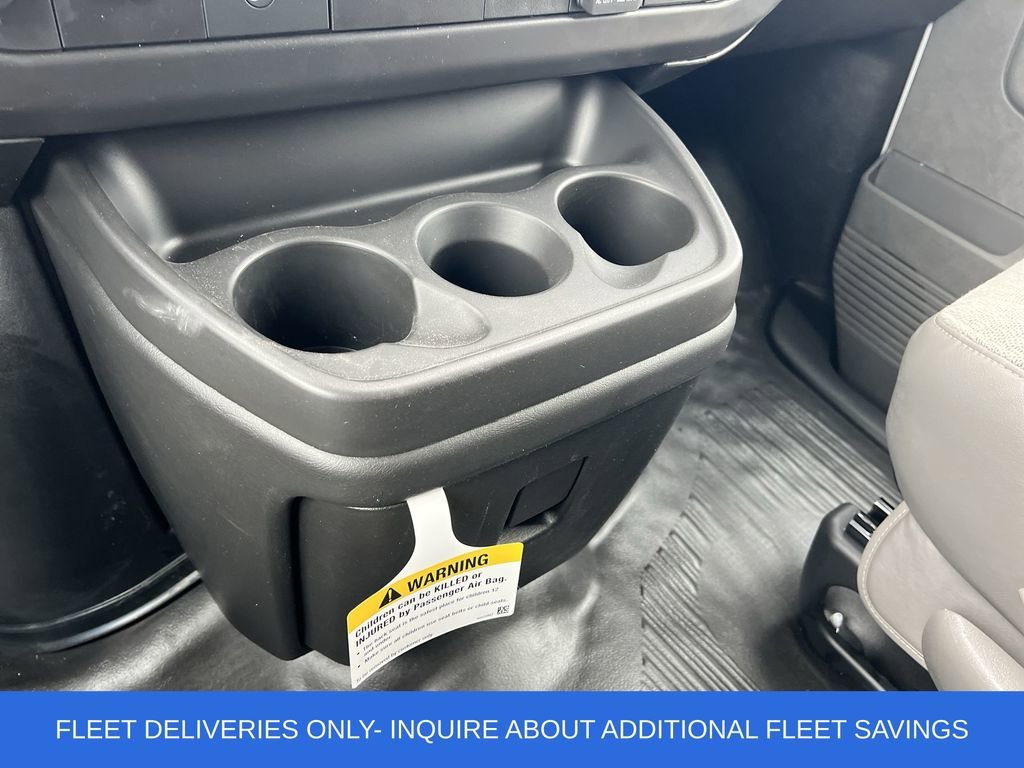 2025 Chevrolet Express Cargo Work Van - Photo 18