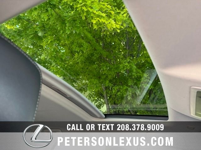 Used 2019 White Lexus Base image 13