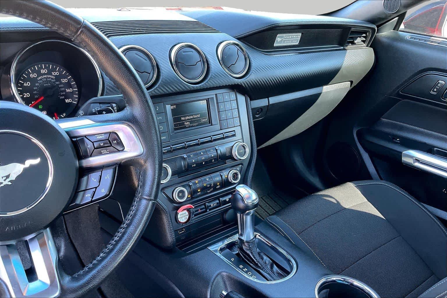 Used 2015 Race Red Ford V6 image 6