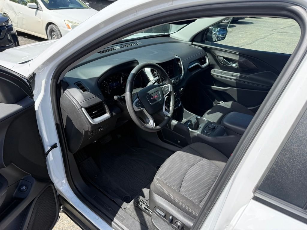 Used 2024 Summit White GMC SLE image 8