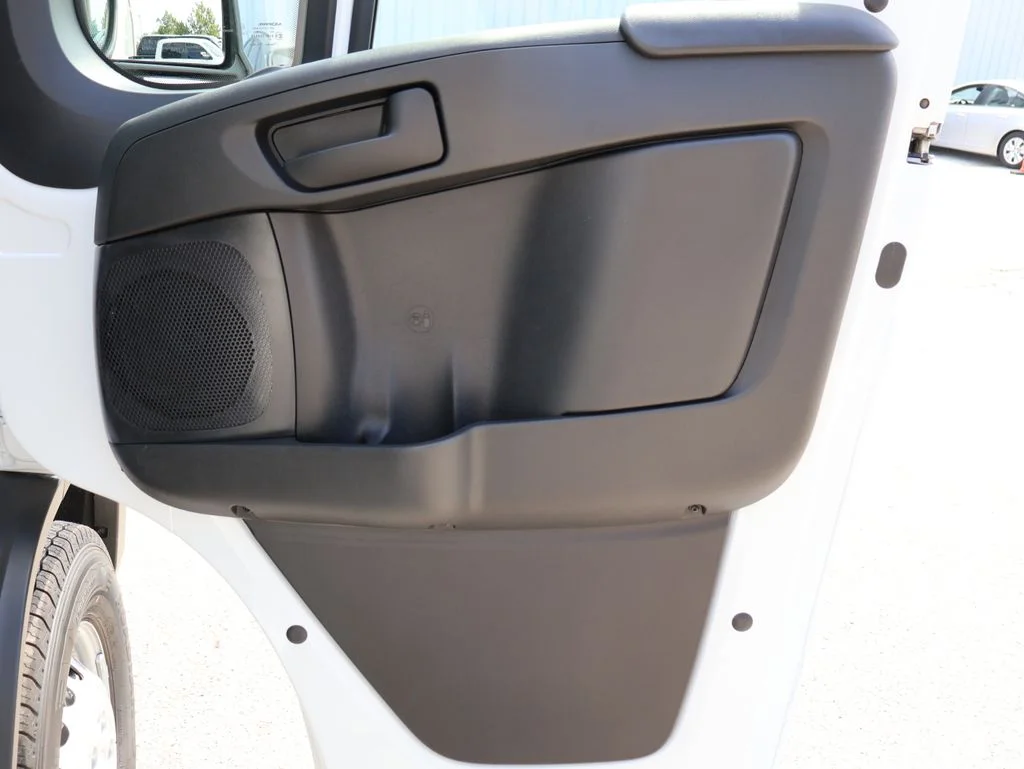 New 2026 Bright White Clear-Coat Exterior Paint RAM High Roof image 7