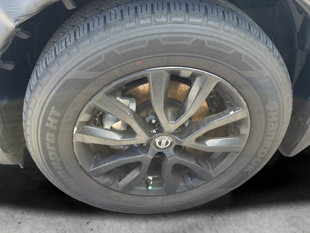 Used 2020 Gray Nissan SV image 24