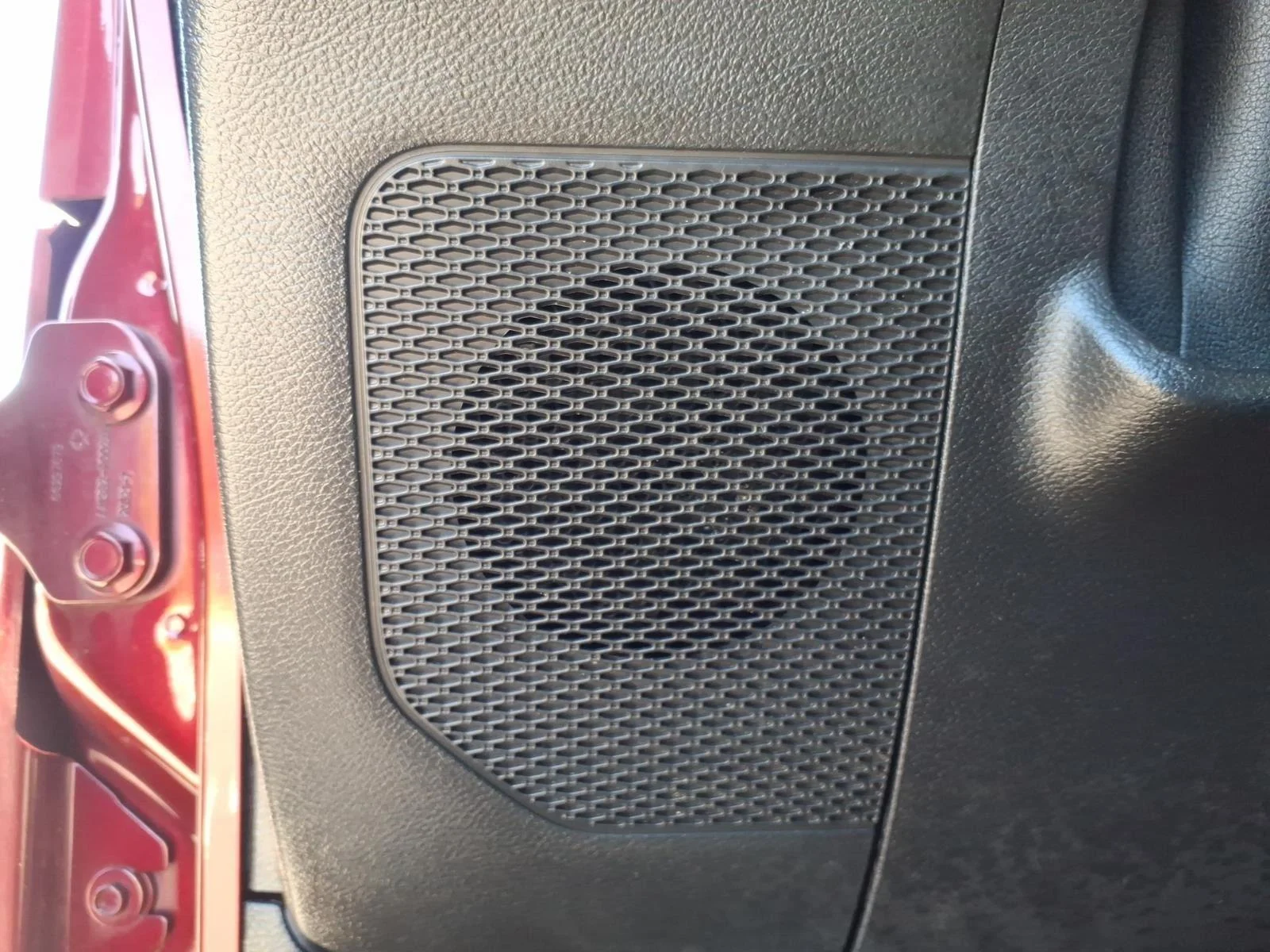 Used 2022 Snazzberry Pearlcoat Jeep Sport image 7