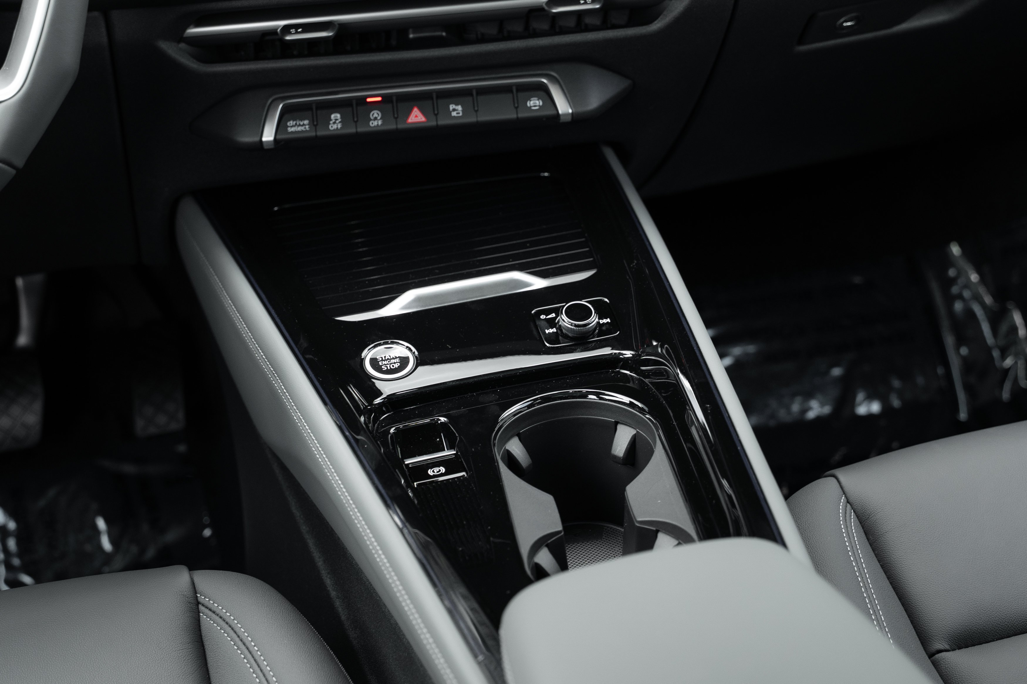 New 2026 Mythos Audi S line image 14