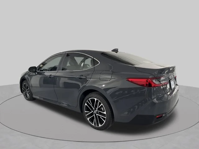 Used 2026  Toyota XLE image 5
