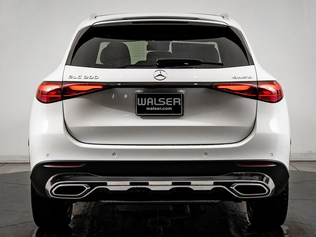 Used 2026 Polar White Mercedes-Benz GLC 300 image 10