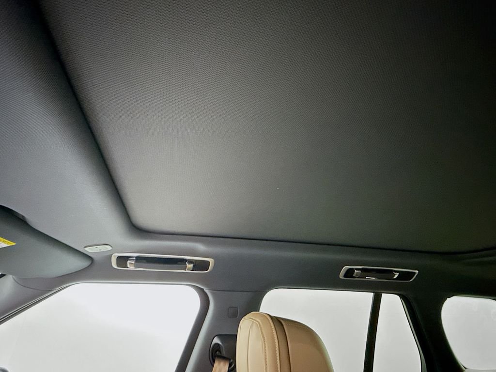 New 2026 Batumi Gold Land Rover SE image 23