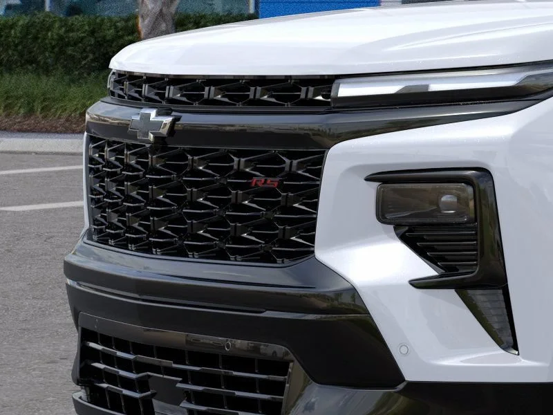 New 2026 Polar White Tricoat Chevrolet RS image 13