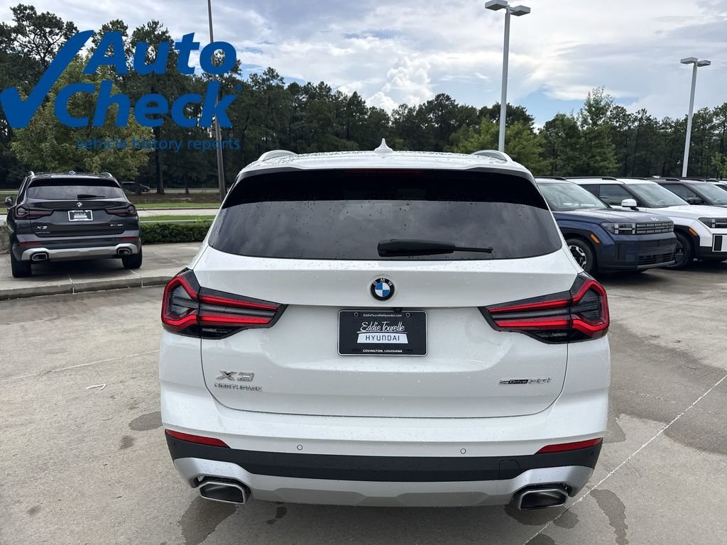 Used 2023 Alpine White BMW sDrive30i image 21