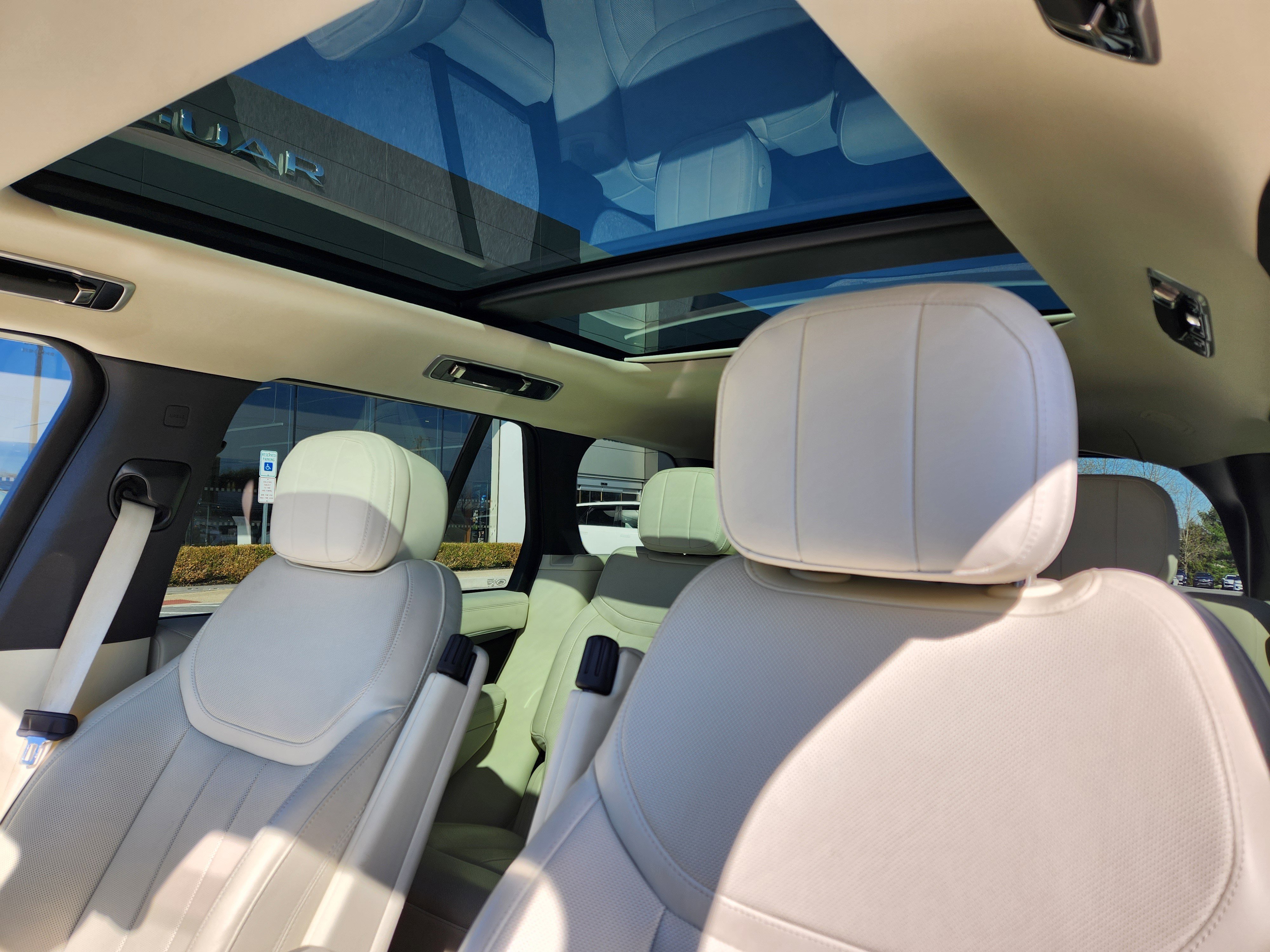 Certified Used 2023 Fuji White Land Rover SE image 12