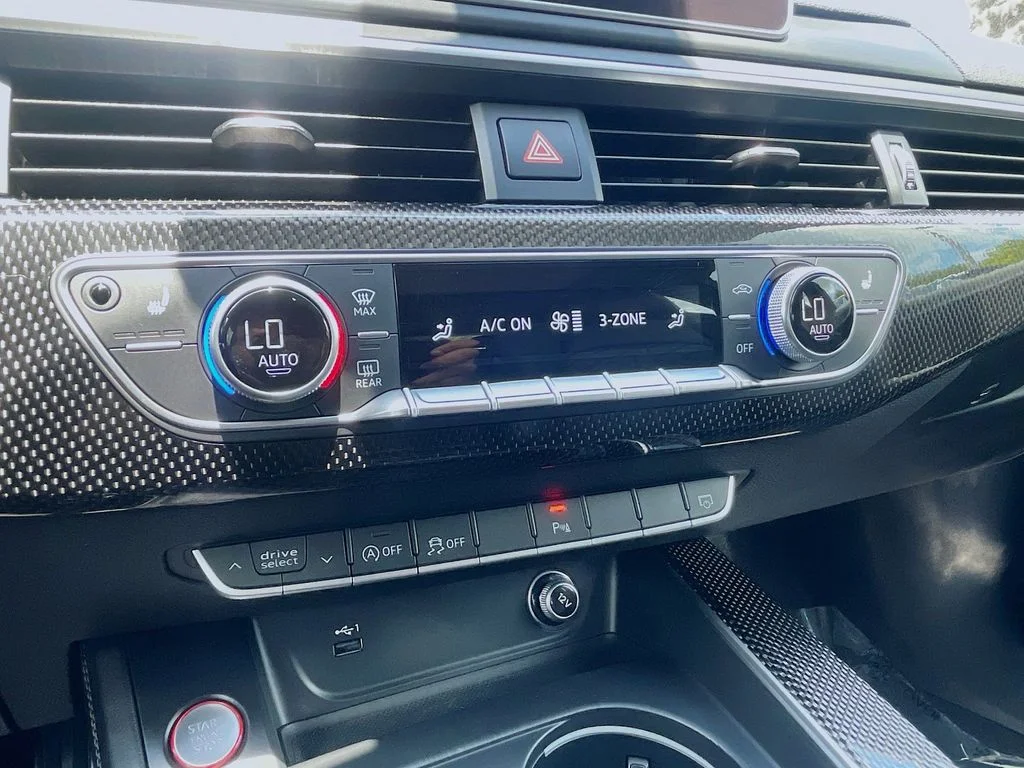 Used 2019 Black Audi Premium Plus image 24