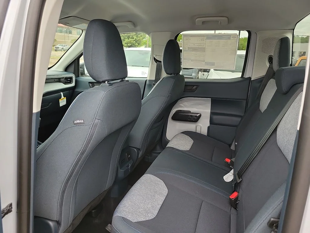 New 2026 Space White Metallic Ford XLT image 9