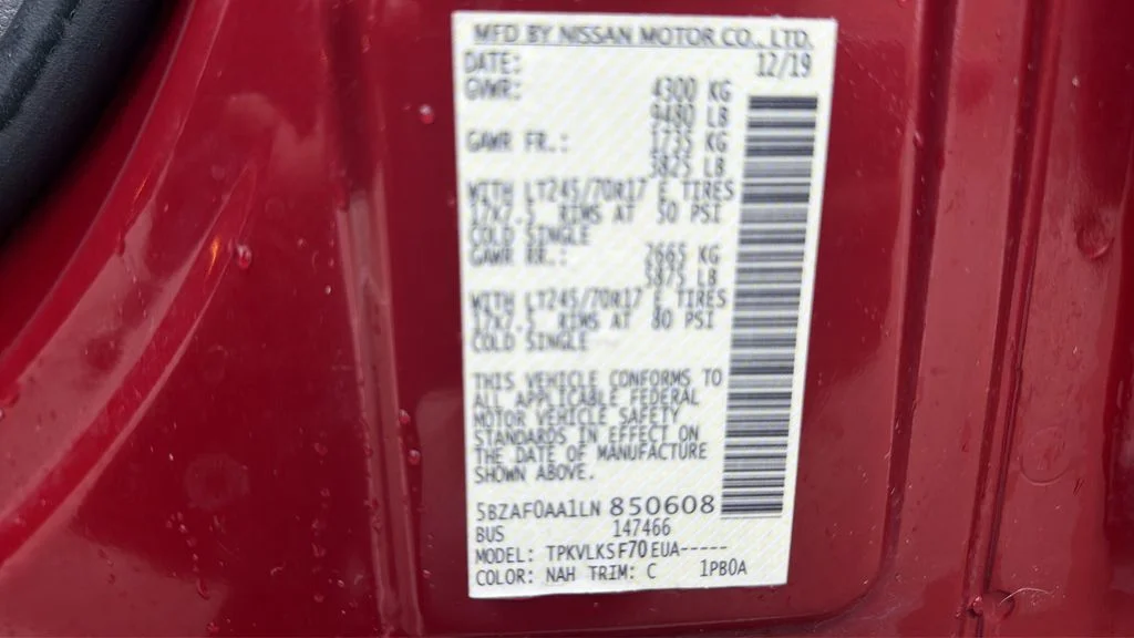 Used 2020 Cayenne Red Nissan SL image 12