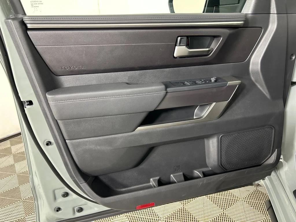 Used 2026 Green Toyota SR5 image 12
