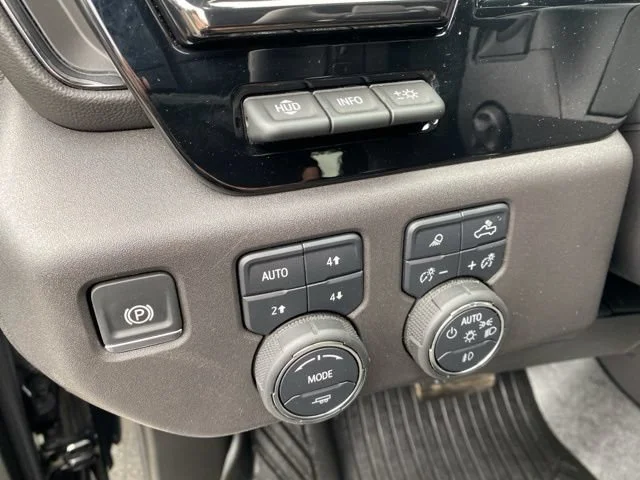 2024 Chevrolet Silverado 1500 ZR2 - Photo 20