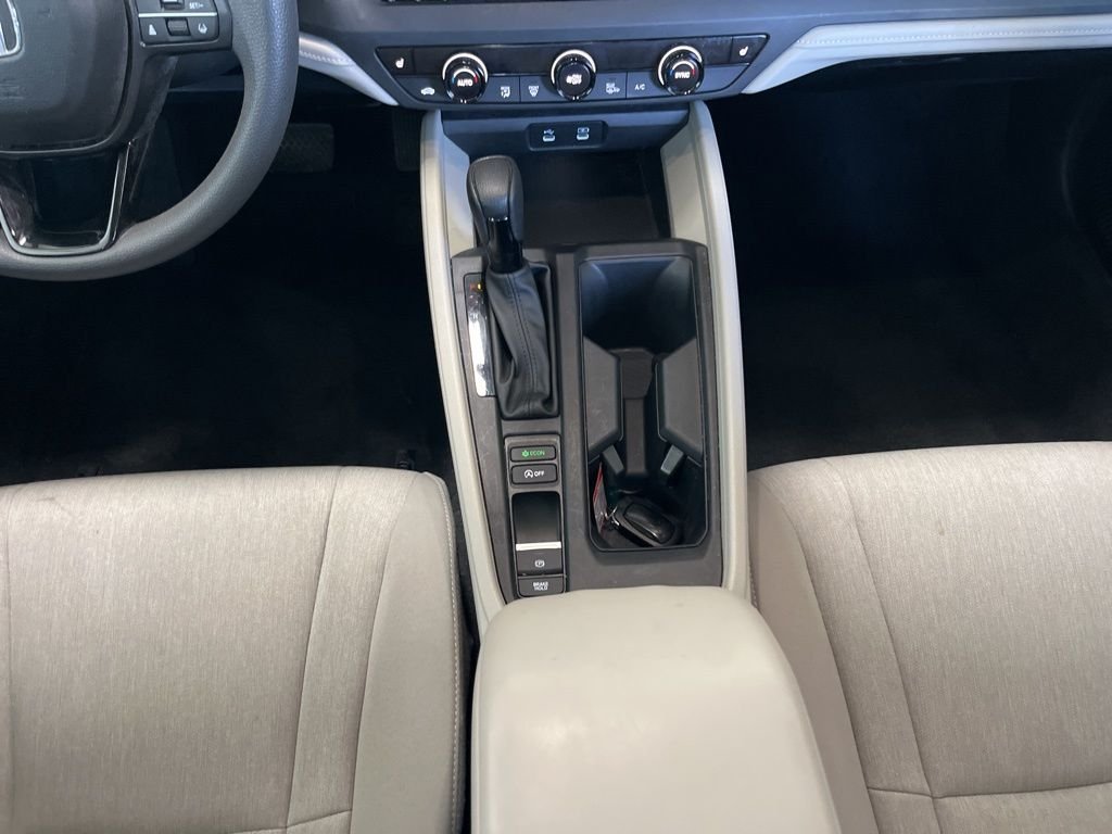 Used 2023 White Honda EX image 11