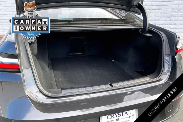 Used 2023 Gray BMW xDrive60 image 34