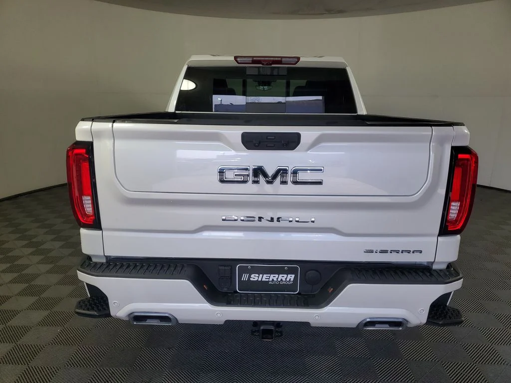 Used 2025 White GMC Denali Ultimate image 5