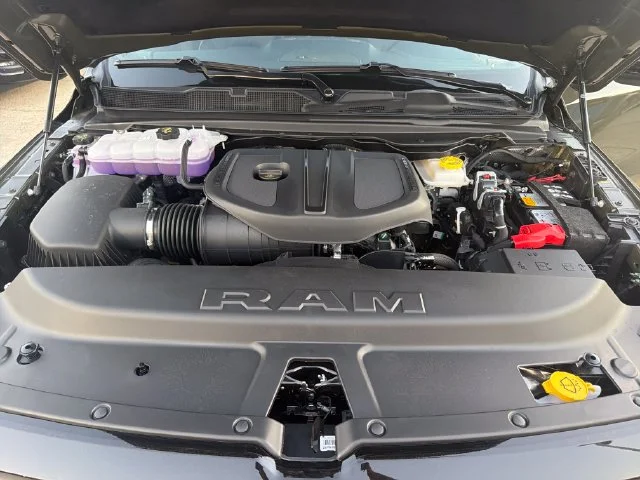 New 2027 Tank Exterior Paint RAM Laramie image 18