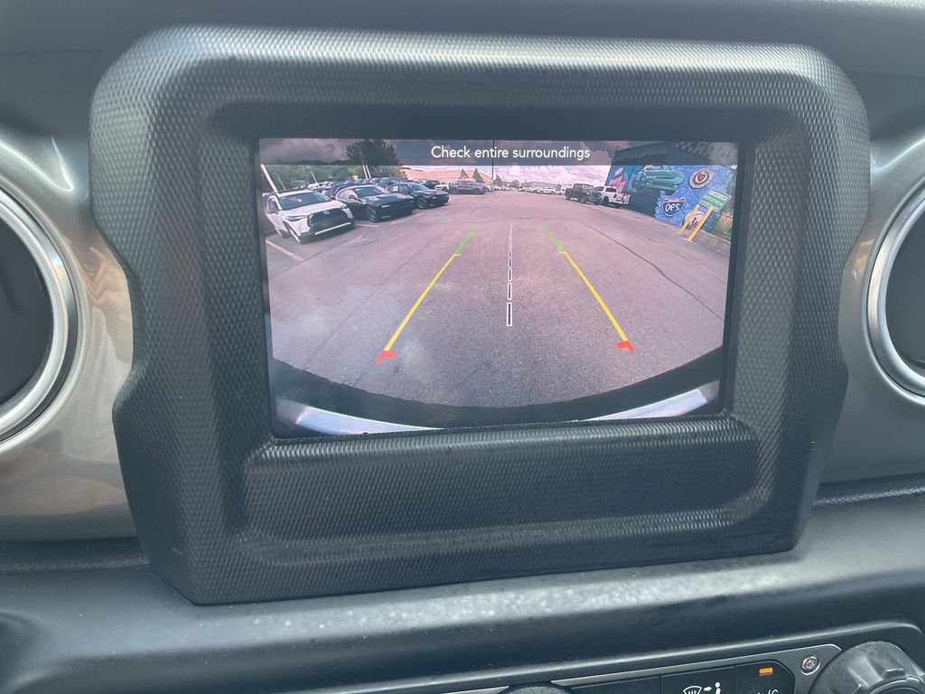 Used 2020 Gray Jeep Unlimited Sahara image 19