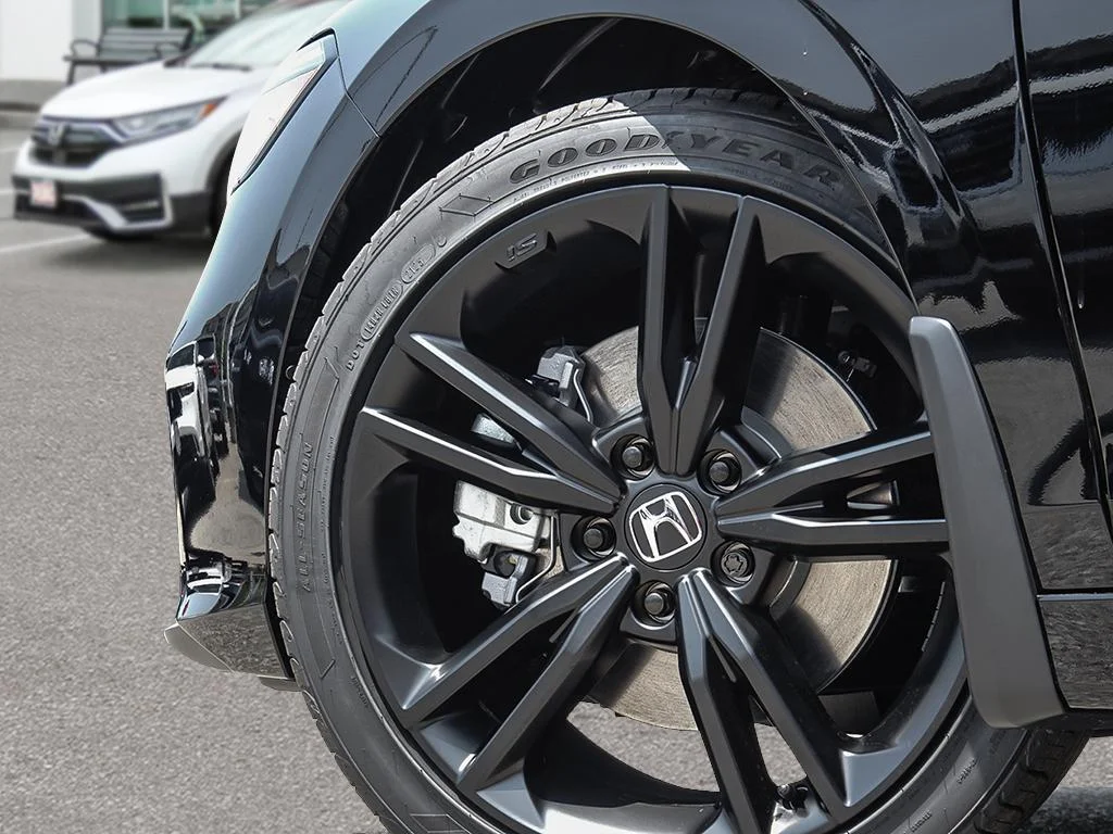 New 2026 Crystal Black Pearl Honda Si Shift into something special. image 8