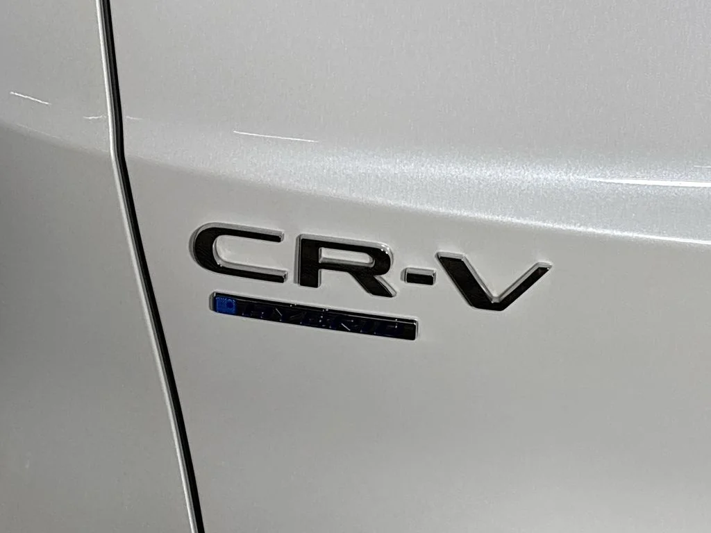 Used 2025 Platinum White Pearl Honda Sport-L image 24