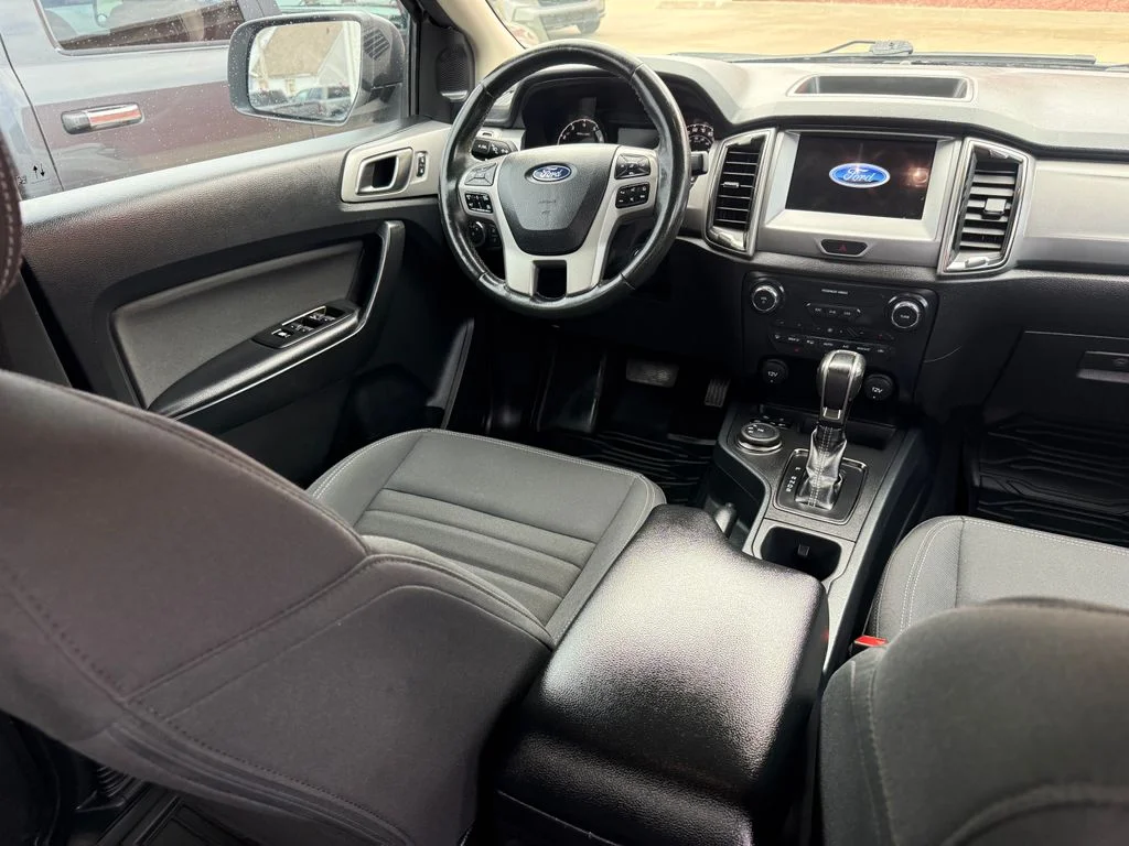 Used 2023 Green Ford XLT image 18