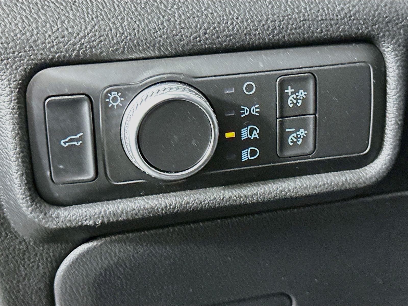 Used 2020 Magnetic Metallic Ford XLT image 10