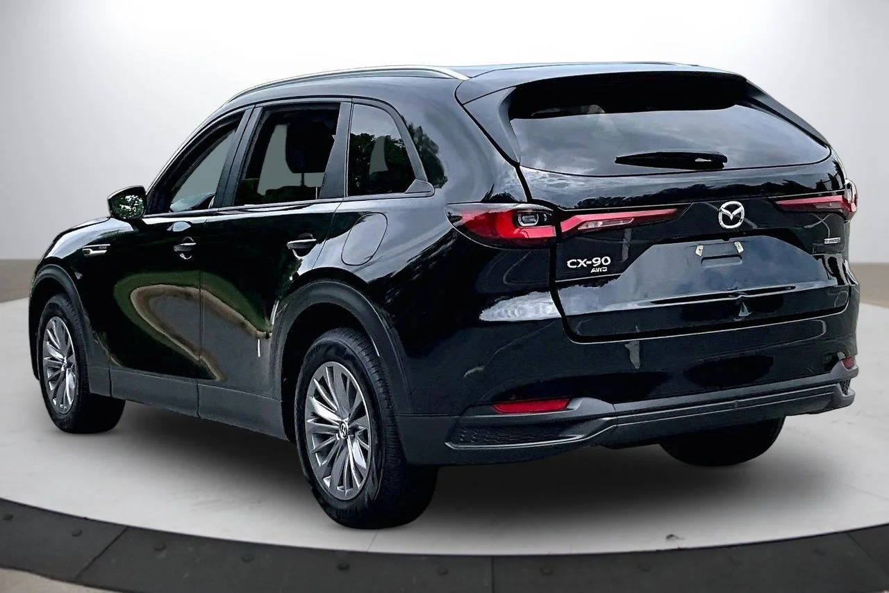 Used 2025 Black Mazda 3.3 Turbo Select image 7