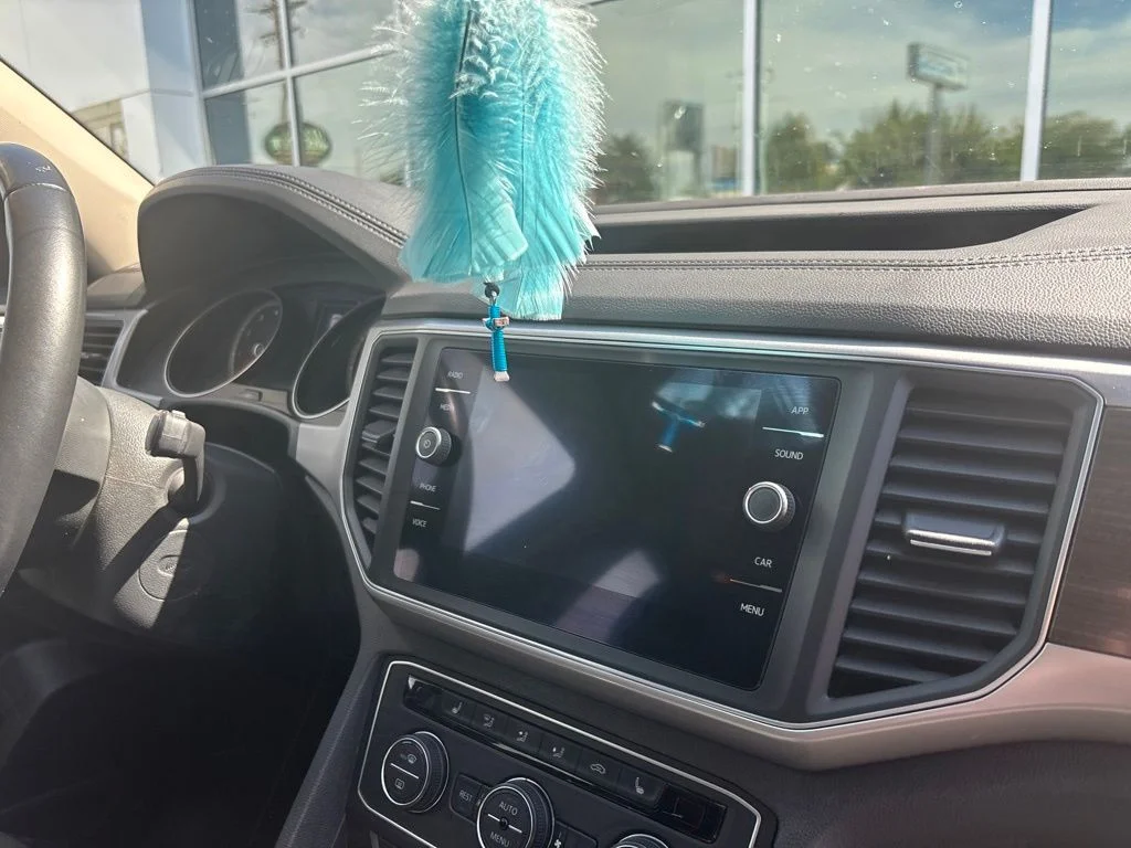 Used 2019 Blue Volkswagen 3.6L V6 SE image 11