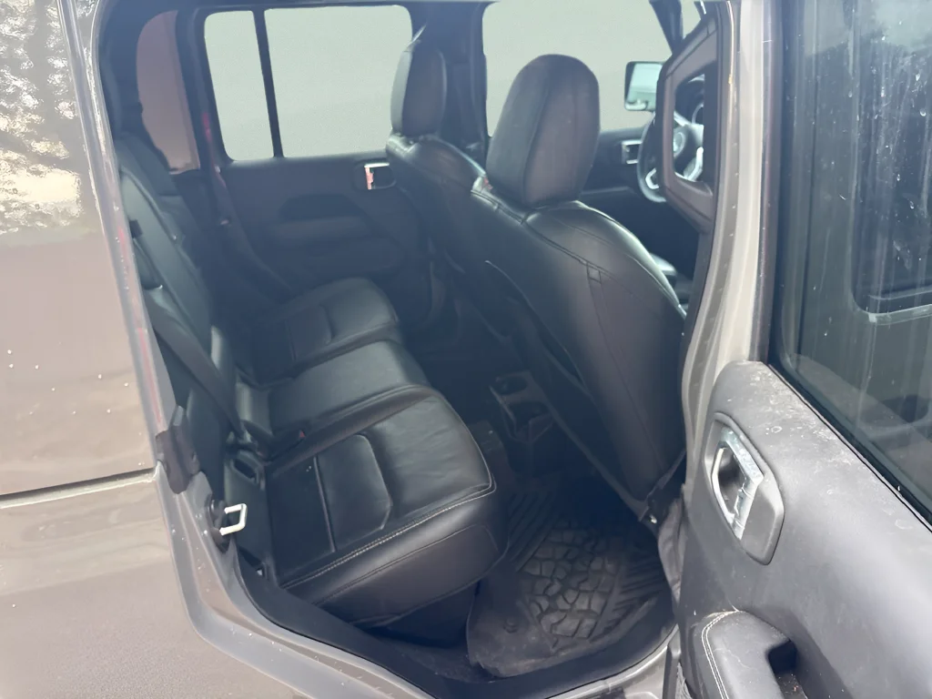 Used 2021 Gray Clearcoat Jeep Overland image 11