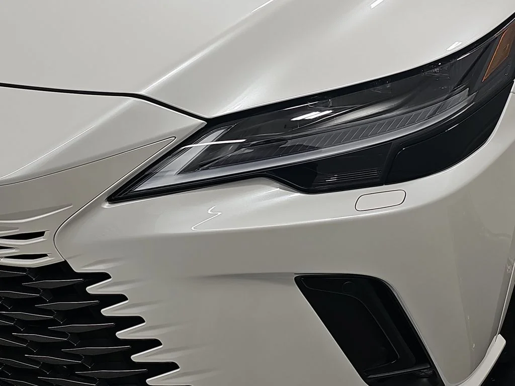 New 2026 Eminent White Pearl Lexus LUXURY image 30