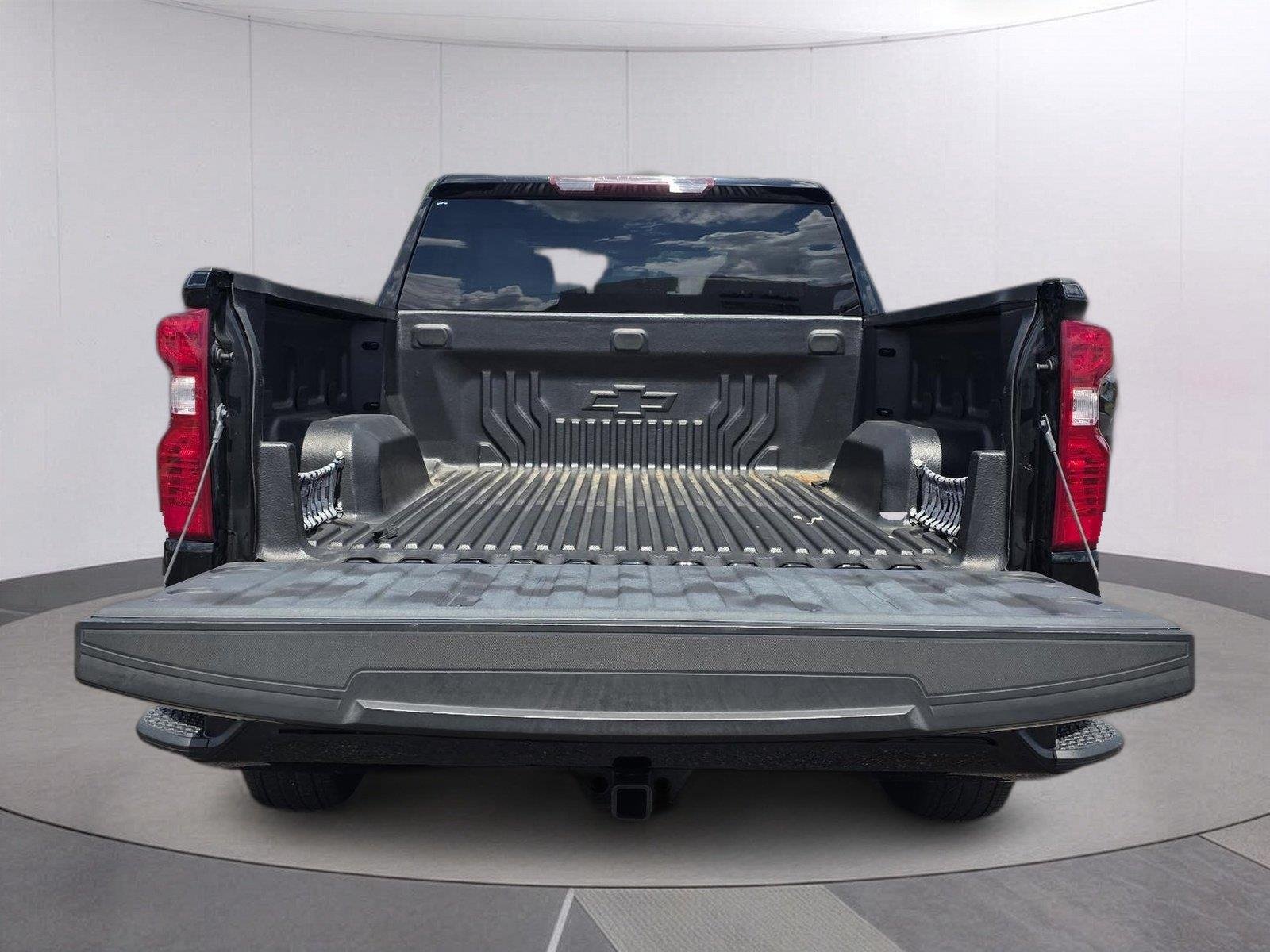 Used 2023 Black Chevrolet Custom image 34