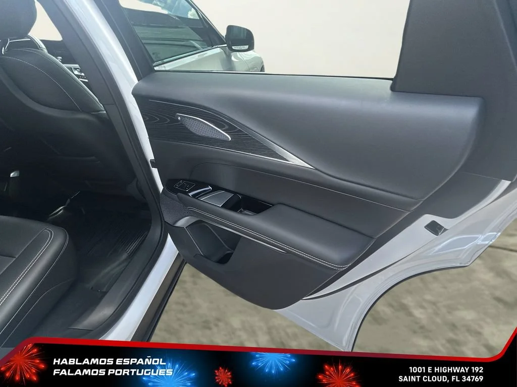 Used 2025 Crystal White Tricoat Cadillac Luxury 3 image 26