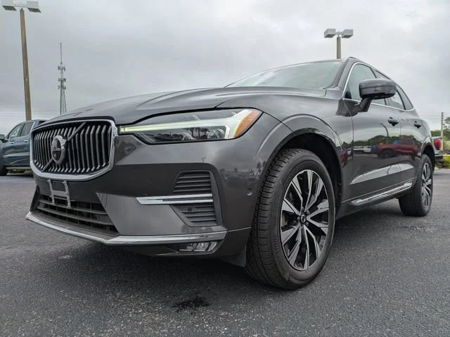 Used 2023 Gray Volvo Plus Bright Theme image 8
