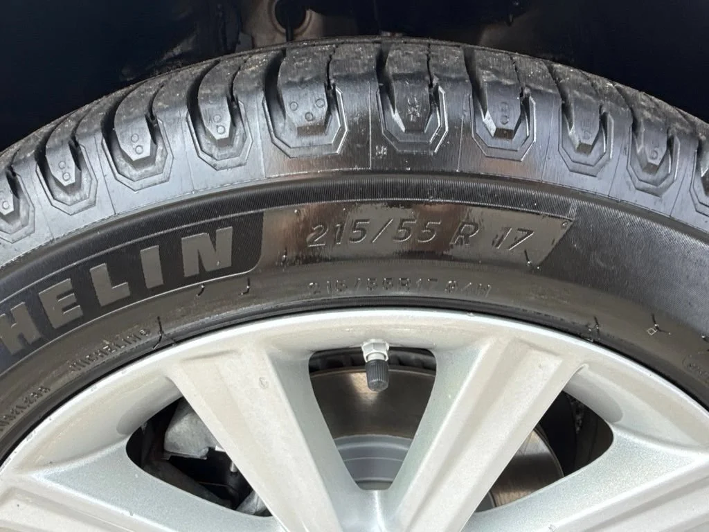 Used 2012 Gold Toyota L image 28