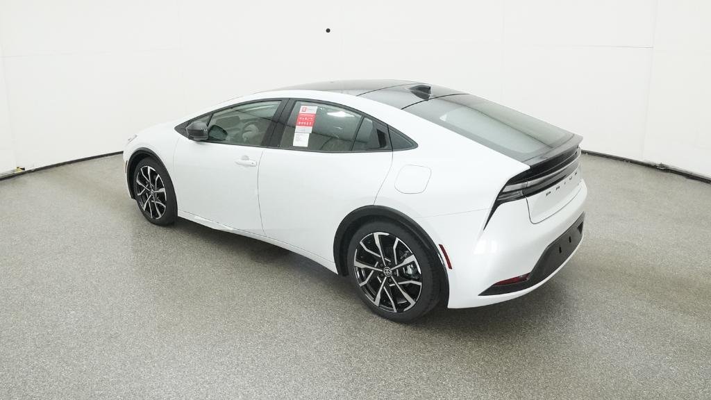 2026 Toyota Prius Plug-in Hybrid XSE - Photo 11